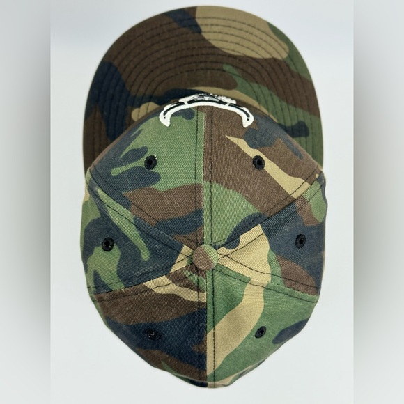 New Era Chicago Bulls Windy City Hardwood Classics NBA Camo Basketball Cap 7 3/8 - Picture 7 of 11